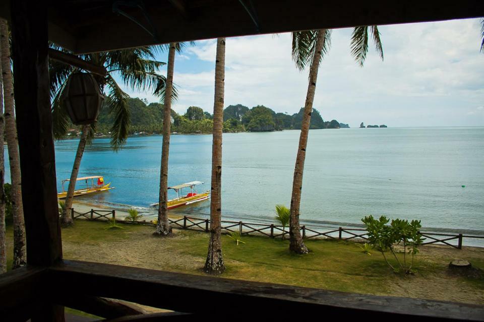 Caluwayan Palm Island Resort & Restaurant Exterior photo